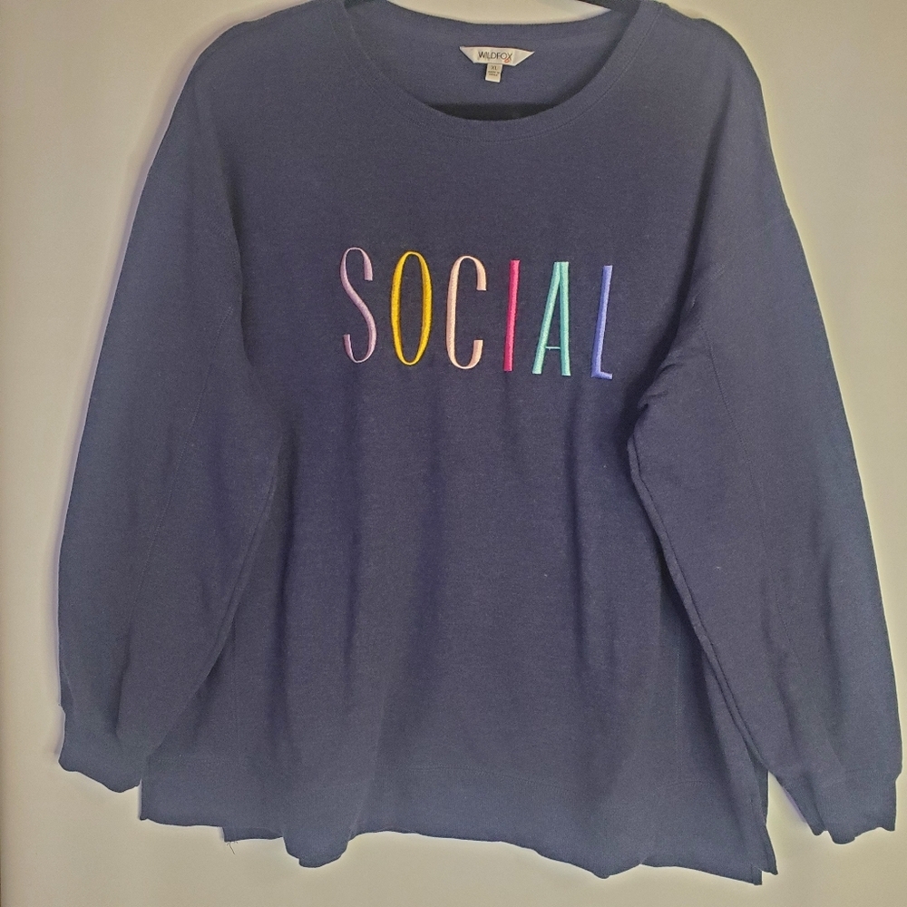 Wildfox Size XL Navy L/Sl "SOCIAL" embroidered soft side-slit jersey top